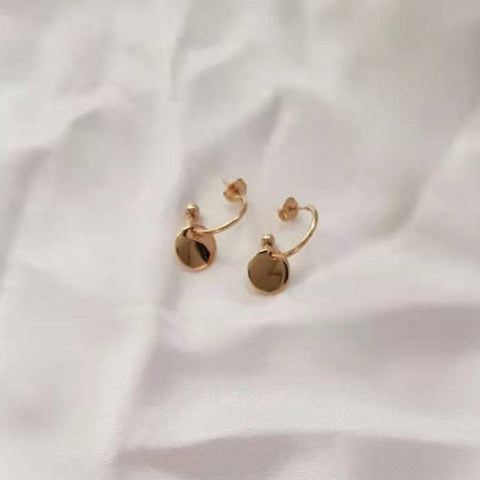 boucles d'oreilles mini créoles et médaille bombée